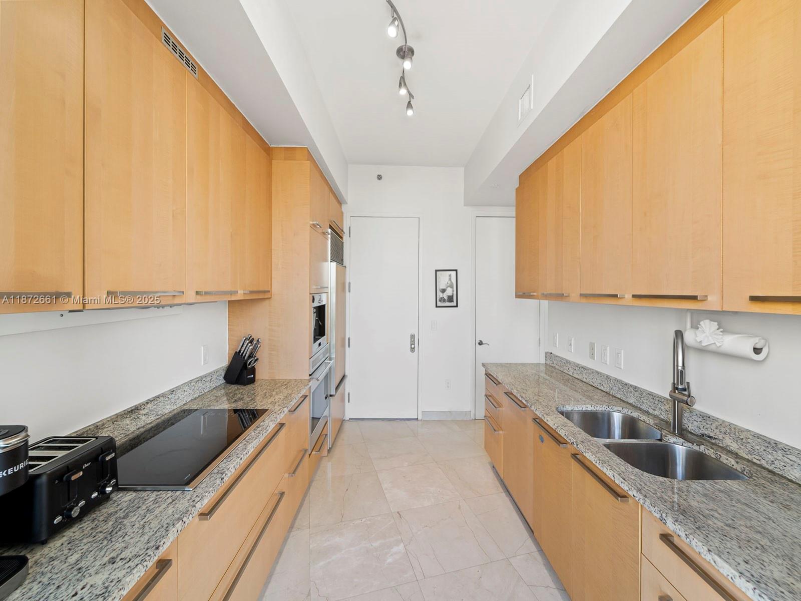 405 2 / 2 1435 sq. ft. $ 2025-09-04 0 Photo