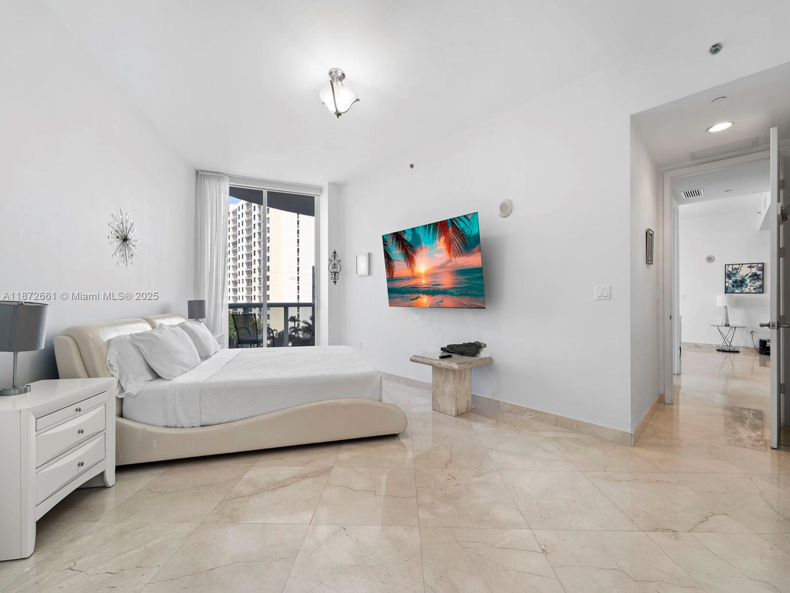 405 2 / 2 1435 sq. ft. $ 2025-09-04 0 Photo