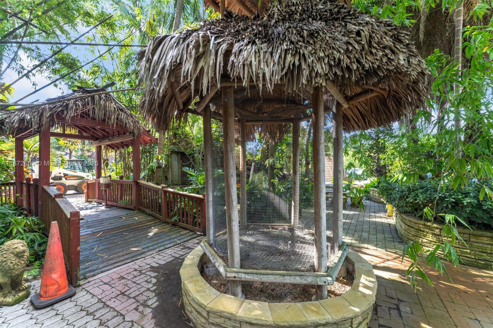 See details / sq. ft. $ 2025-09-04 0 Photo
