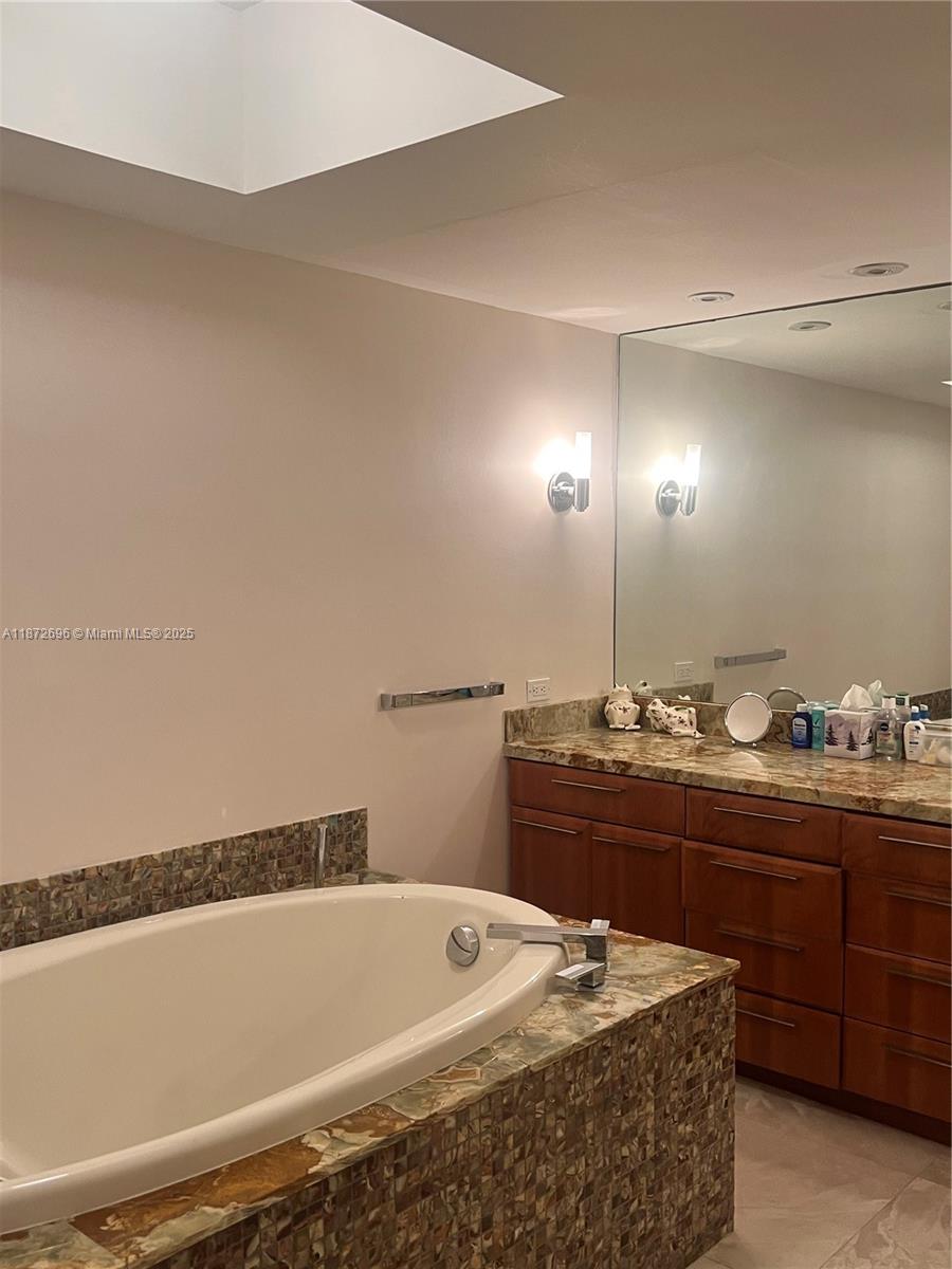 Photo of 19355 Turnberry Way  #21D, Aventura, Florida, 33180 - 