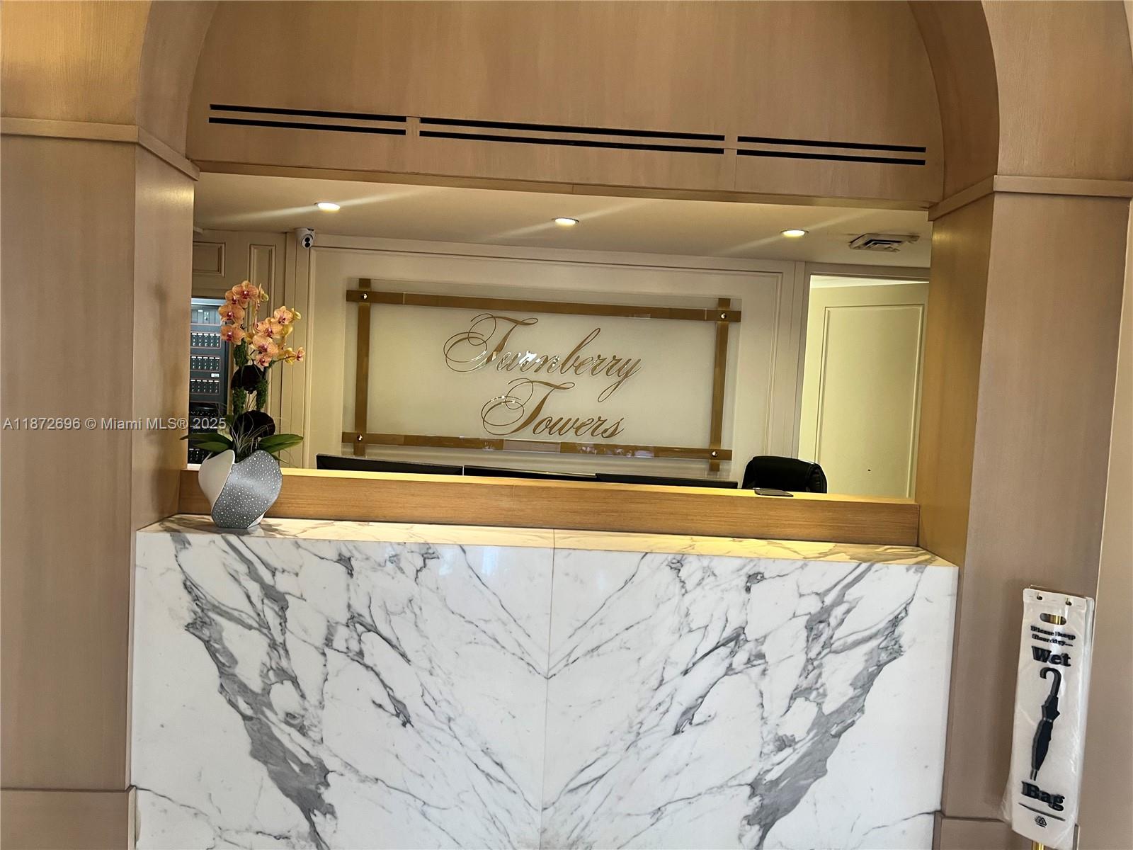 Photo of 19355 Turnberry Way  #21D, Aventura, Florida, 33180 - 