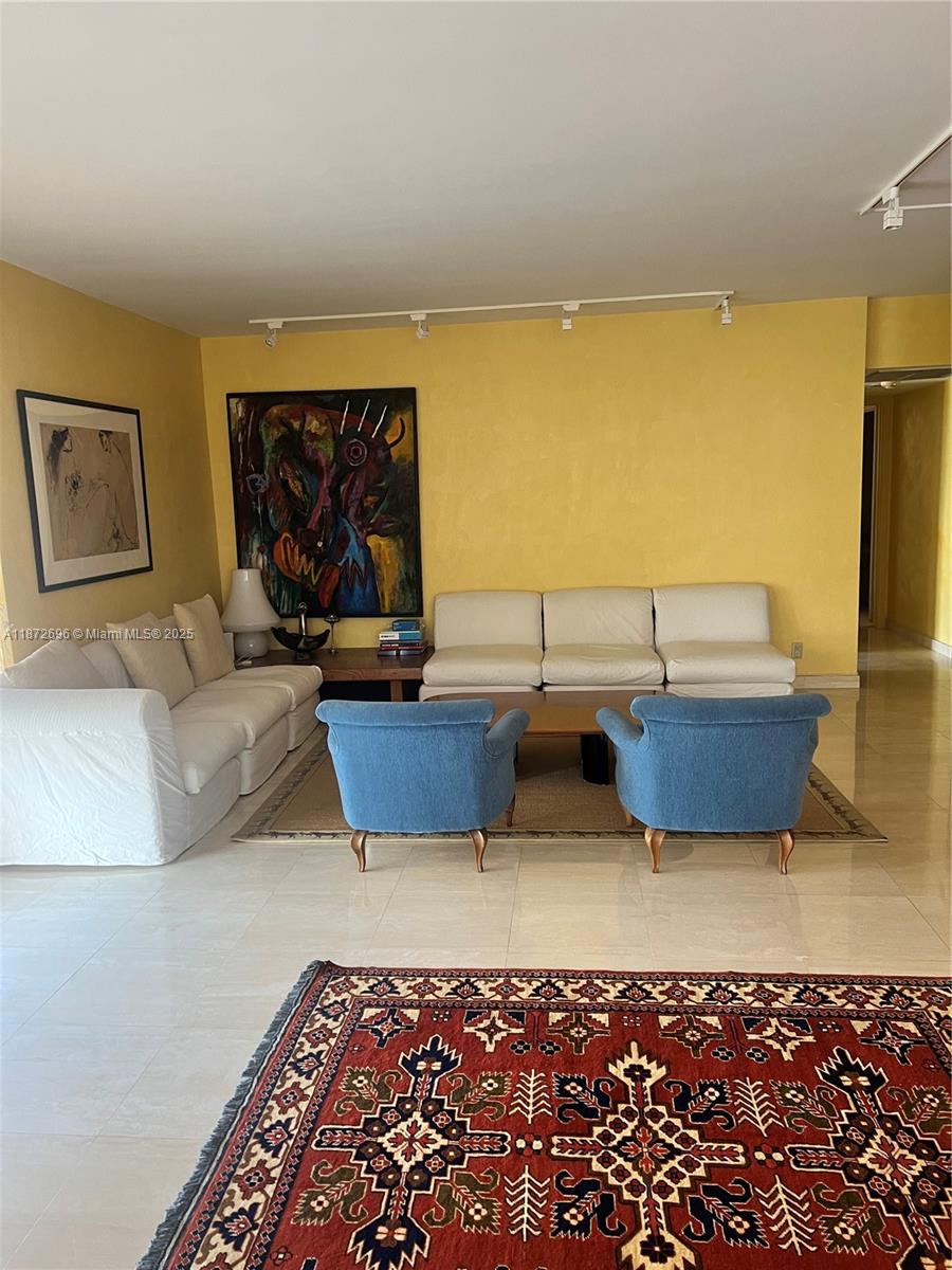Photo of 19355 Turnberry Way  #21D, Aventura, Florida, 33180 - 