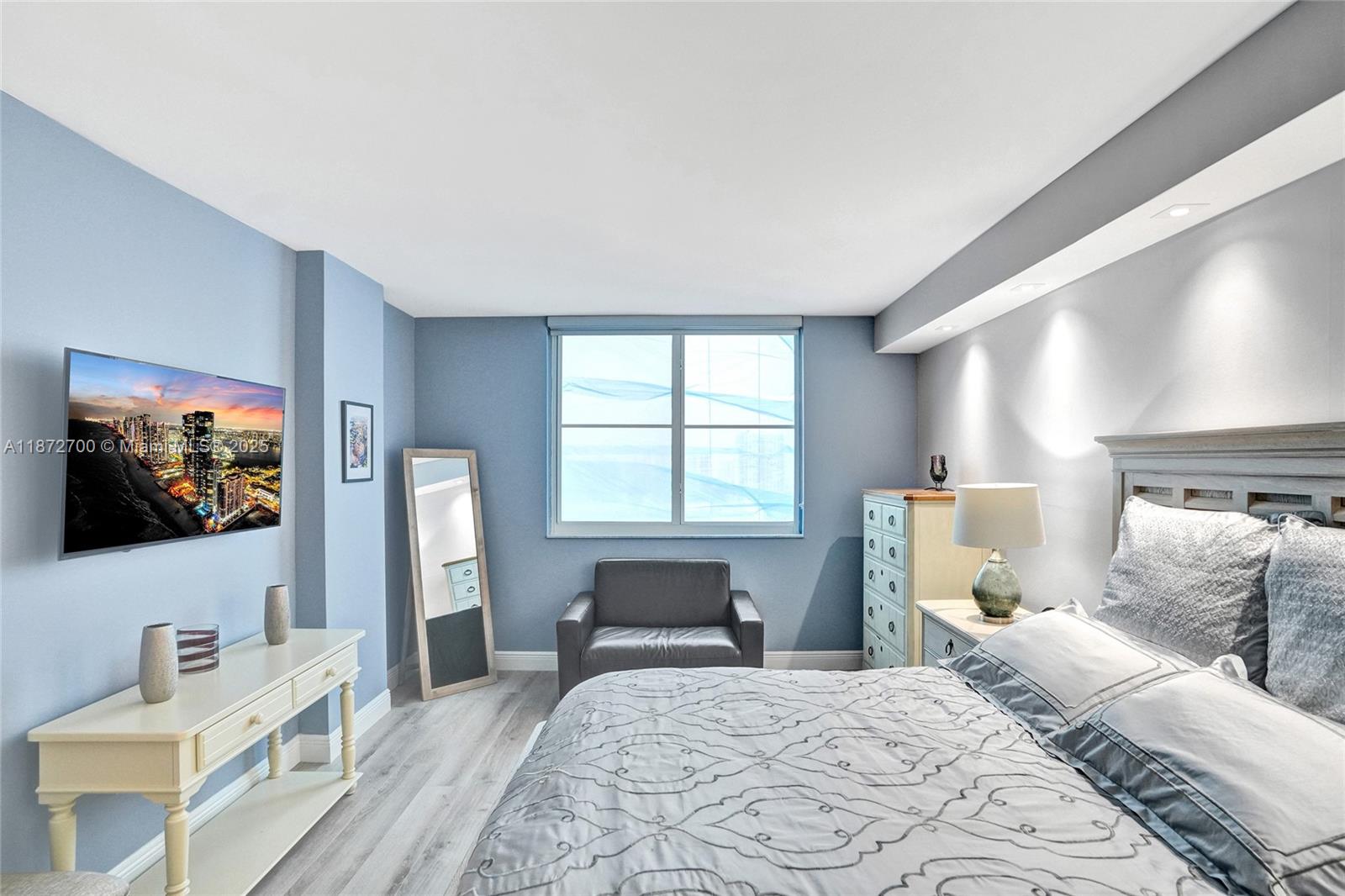 See details 1921 2 / 2 1350 sq. ft. $ 2025-09-04 0 Photo