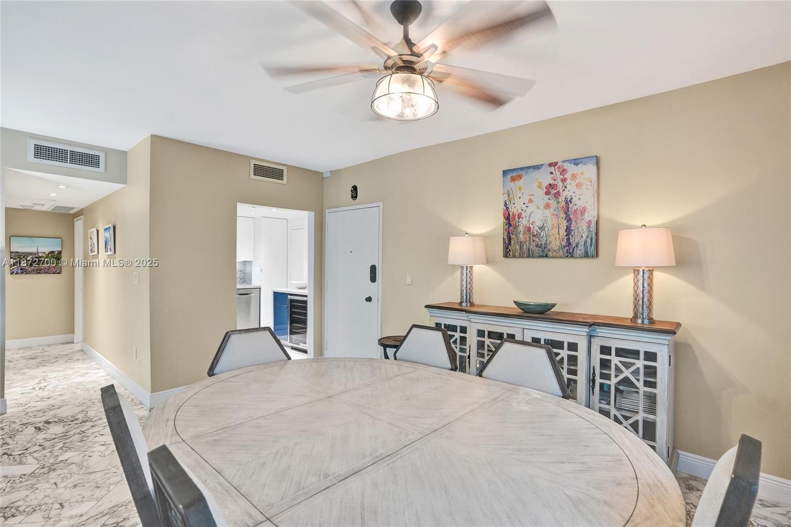 See details 1921 2 / 2 1350 sq. ft. $ 2025-09-04 0 Photo