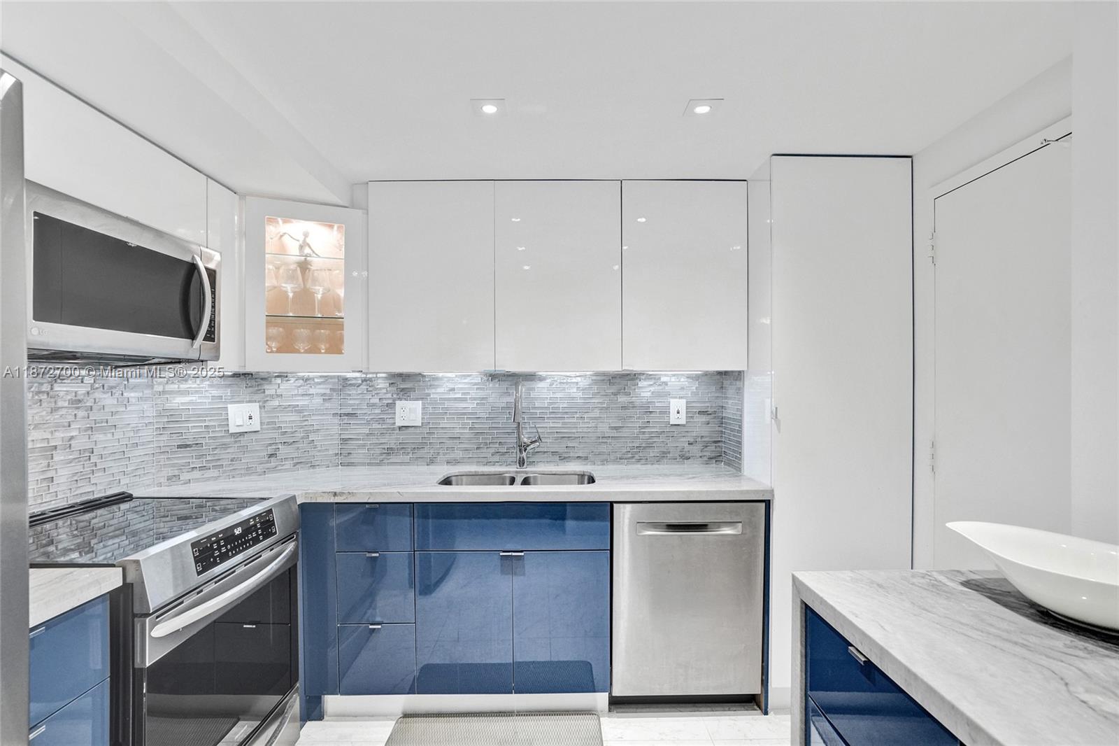 See details 1921 2 / 2 1350 sq. ft. $ 2025-09-04 0 Photo