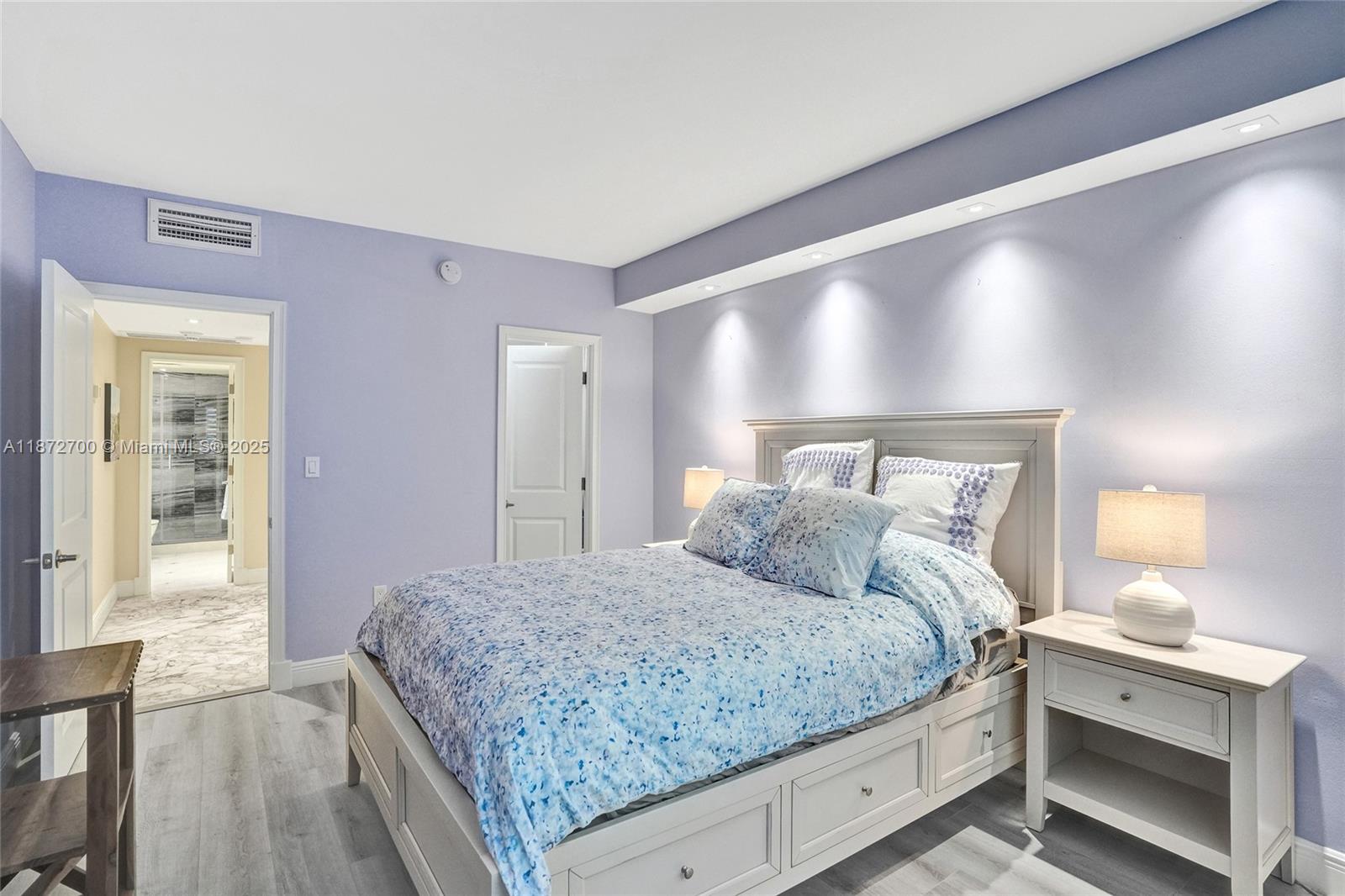 See details 1921 2 / 2 1350 sq. ft. $ 2025-09-04 0 Photo