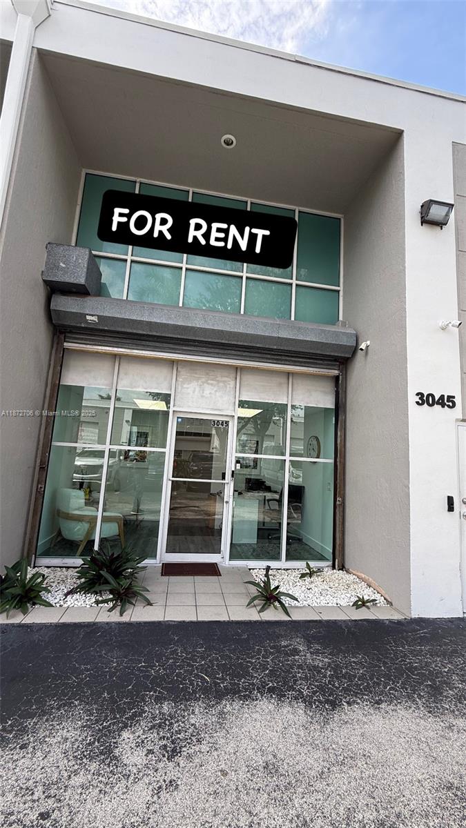 See details 3045 / sq. ft. $ 2025-09-04 0 Photo