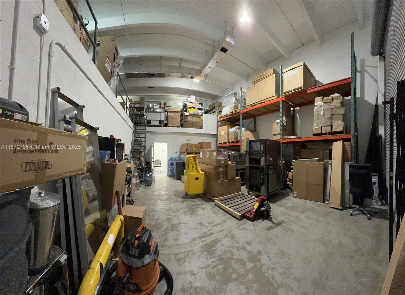 See details 3045 / sq. ft. $ 2025-09-04 0 Photo