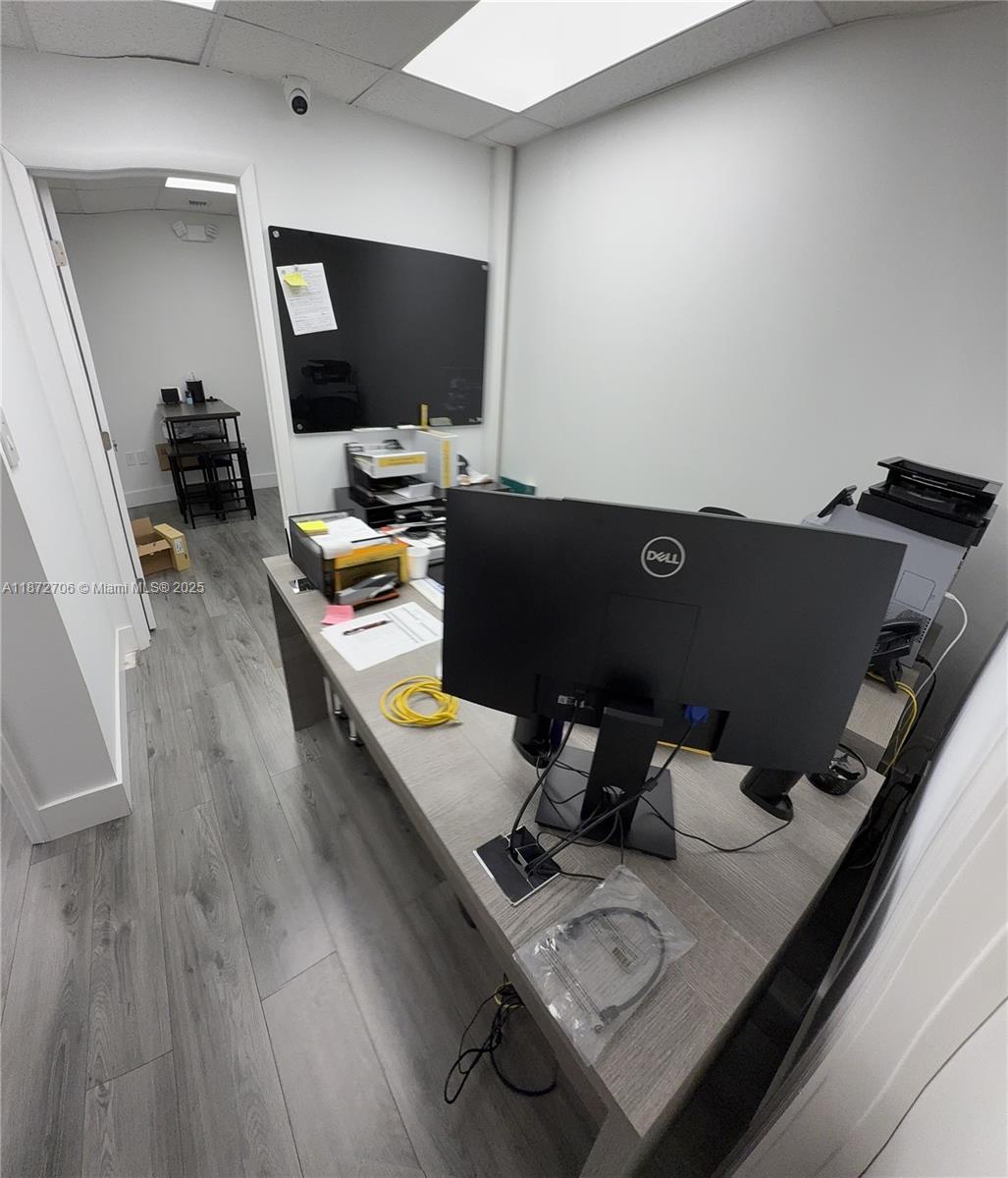 See details 3045 / sq. ft. $ 2025-09-04 0 Photo