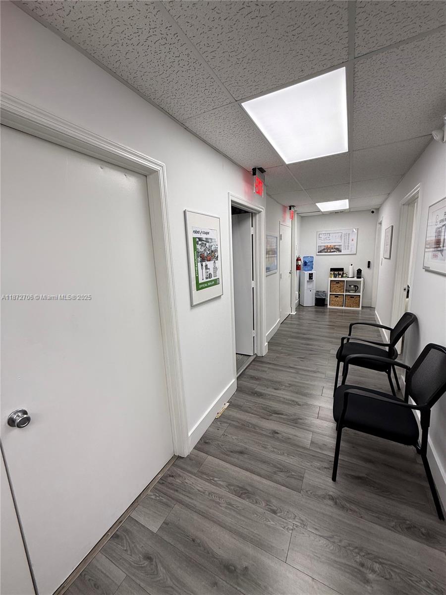 See details 3045 / sq. ft. $ 2025-09-04 0 Photo