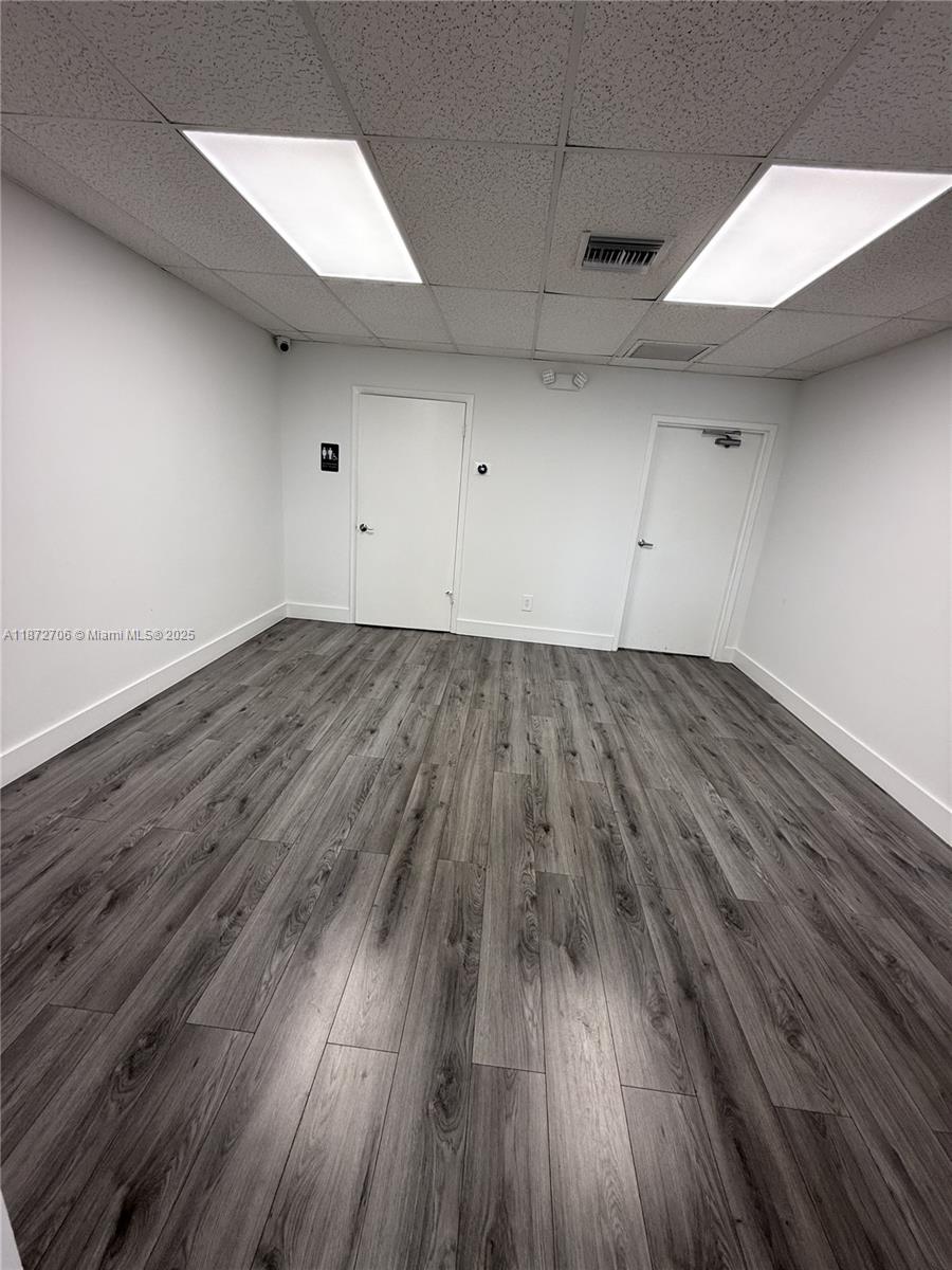 See details 3045 / sq. ft. $ 2025-09-04 0 Photo