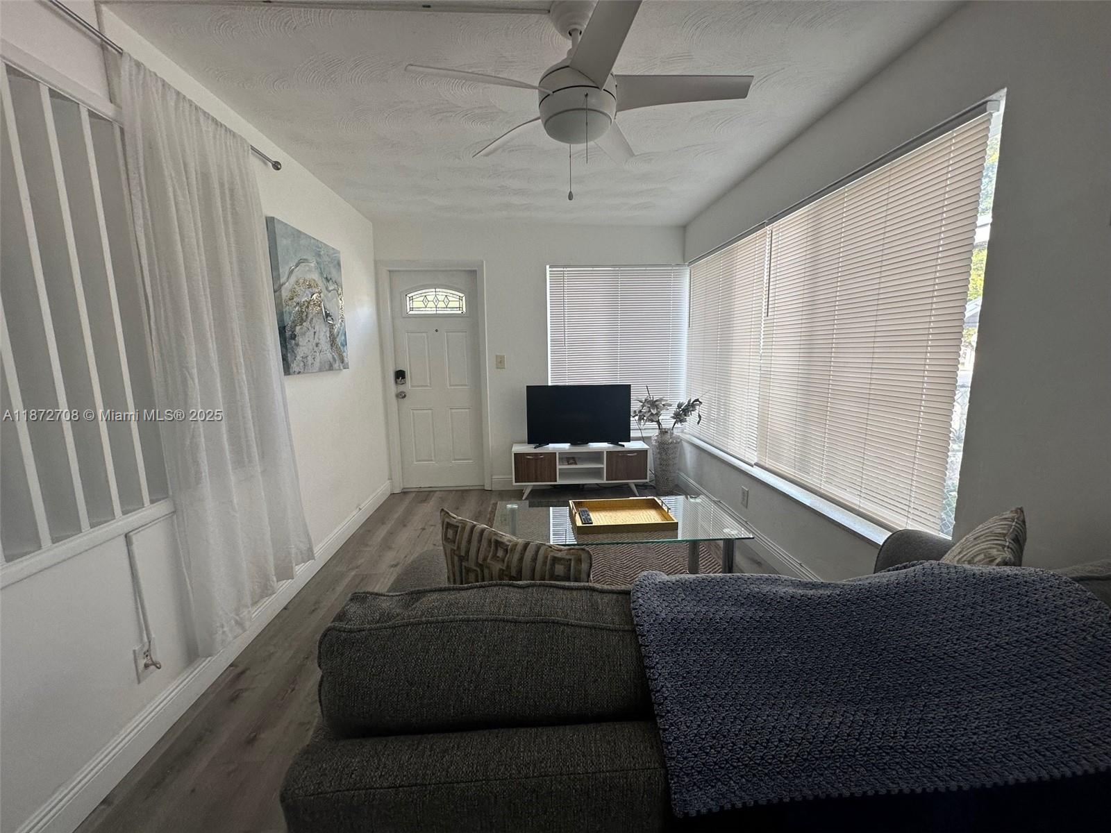   /  1046 sq. ft. $ 2025-09-04 0 Photo