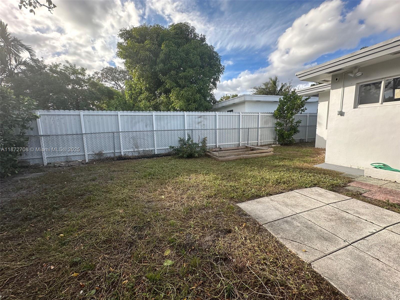   /  1046 sq. ft. $ 2025-09-04 0 Photo