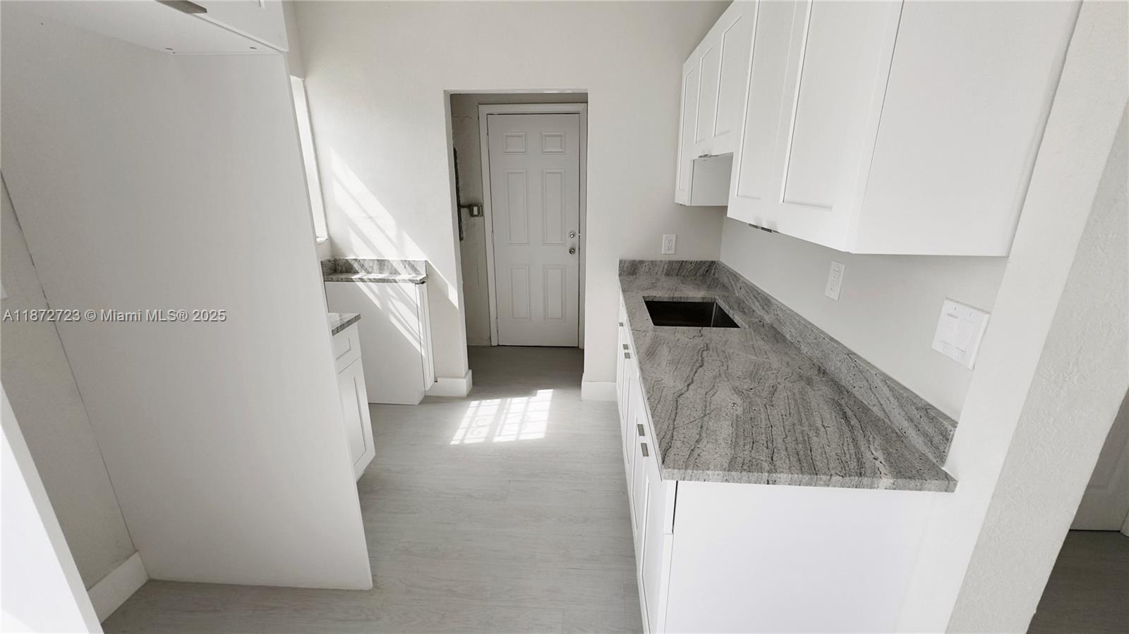 See details / 1080 sq. ft. $ 2025-09-04 0 Photo