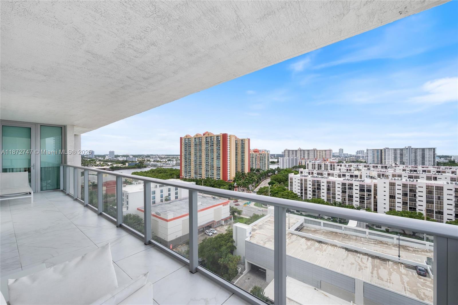 4-1501 3 / 4 1892 sq. ft. $ 2025-09-04 0 foto