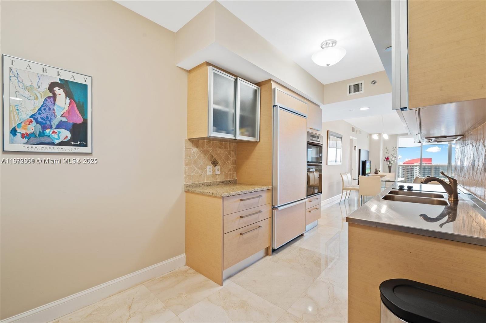 See details 3508 3 / 3 1571 sq. ft. $ 2025-09-04 0 Photo