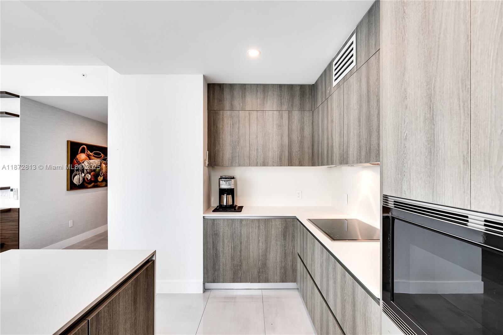 1405 2 / 3 1675 sq. ft. $ 2025-09-04 0 Photo