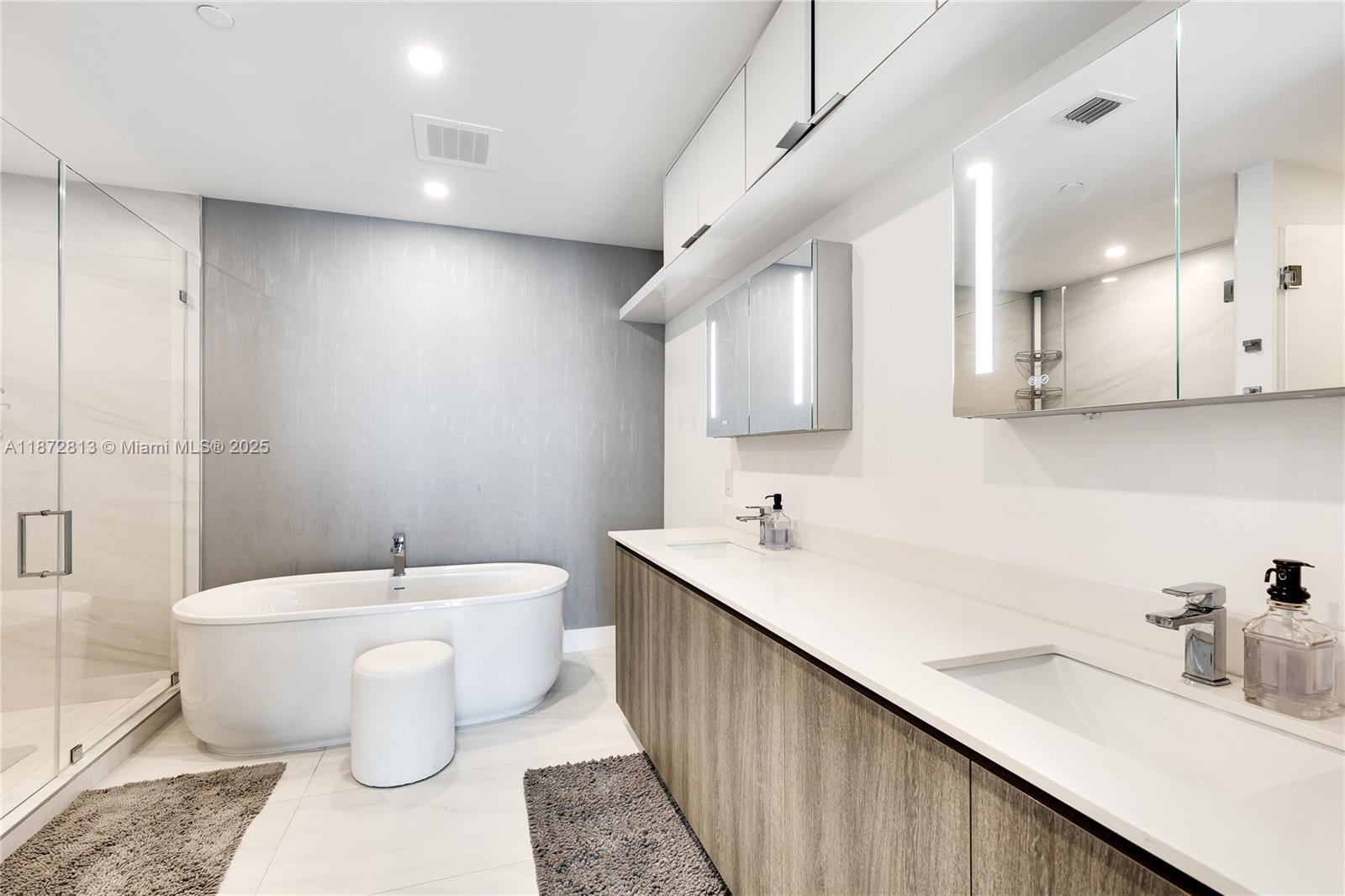 1405 2 / 3 1675 sq. ft. $ 2025-09-04 0 Photo