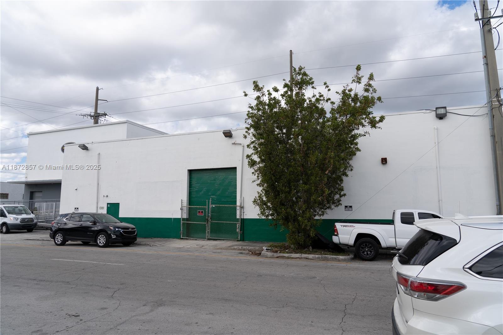 See details / sq. ft. $ 2025-09-06 0 Photo