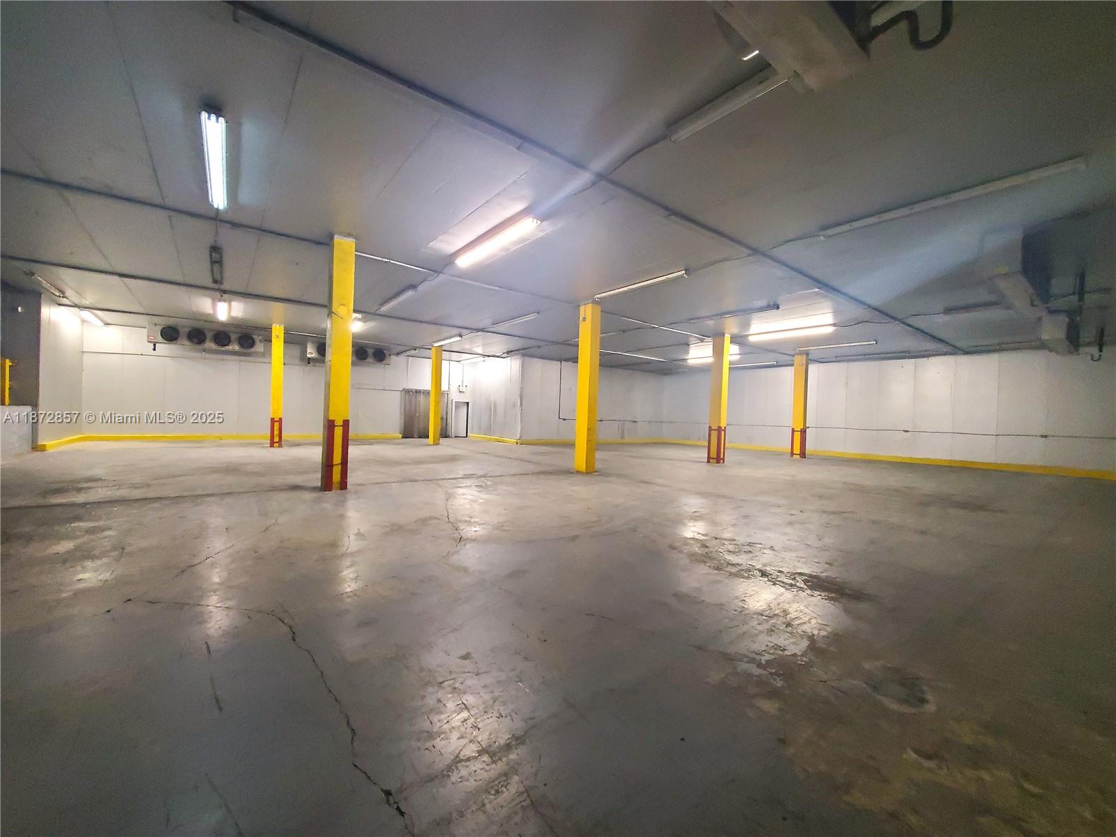 See details / sq. ft. $ 2025-09-06 0 Photo