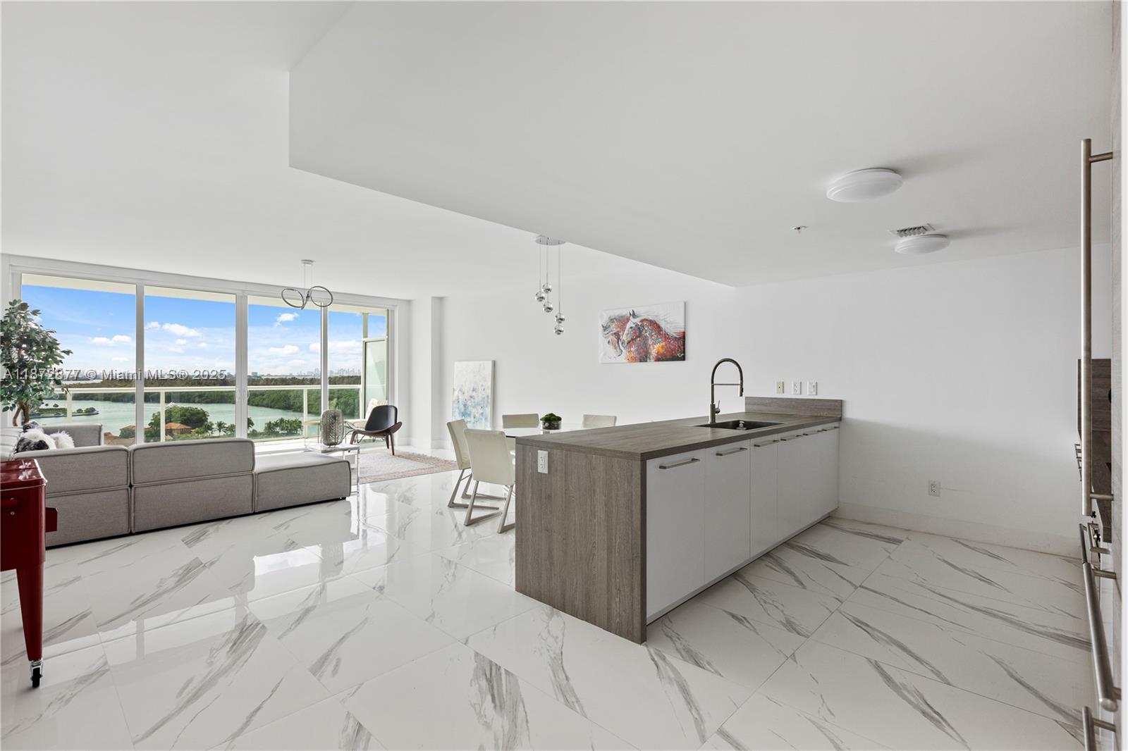Photo of 400 Sunny Isles Blvd  #1205, Sunny Isles Beach, Florida, 33160 - 