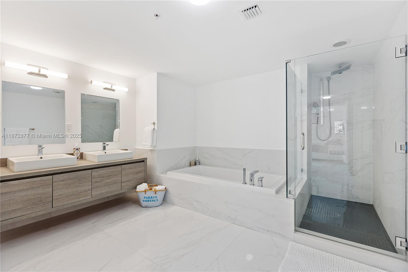 Photo of 400 Sunny Isles Blvd  #1205, Sunny Isles Beach, Florida, 33160 - 