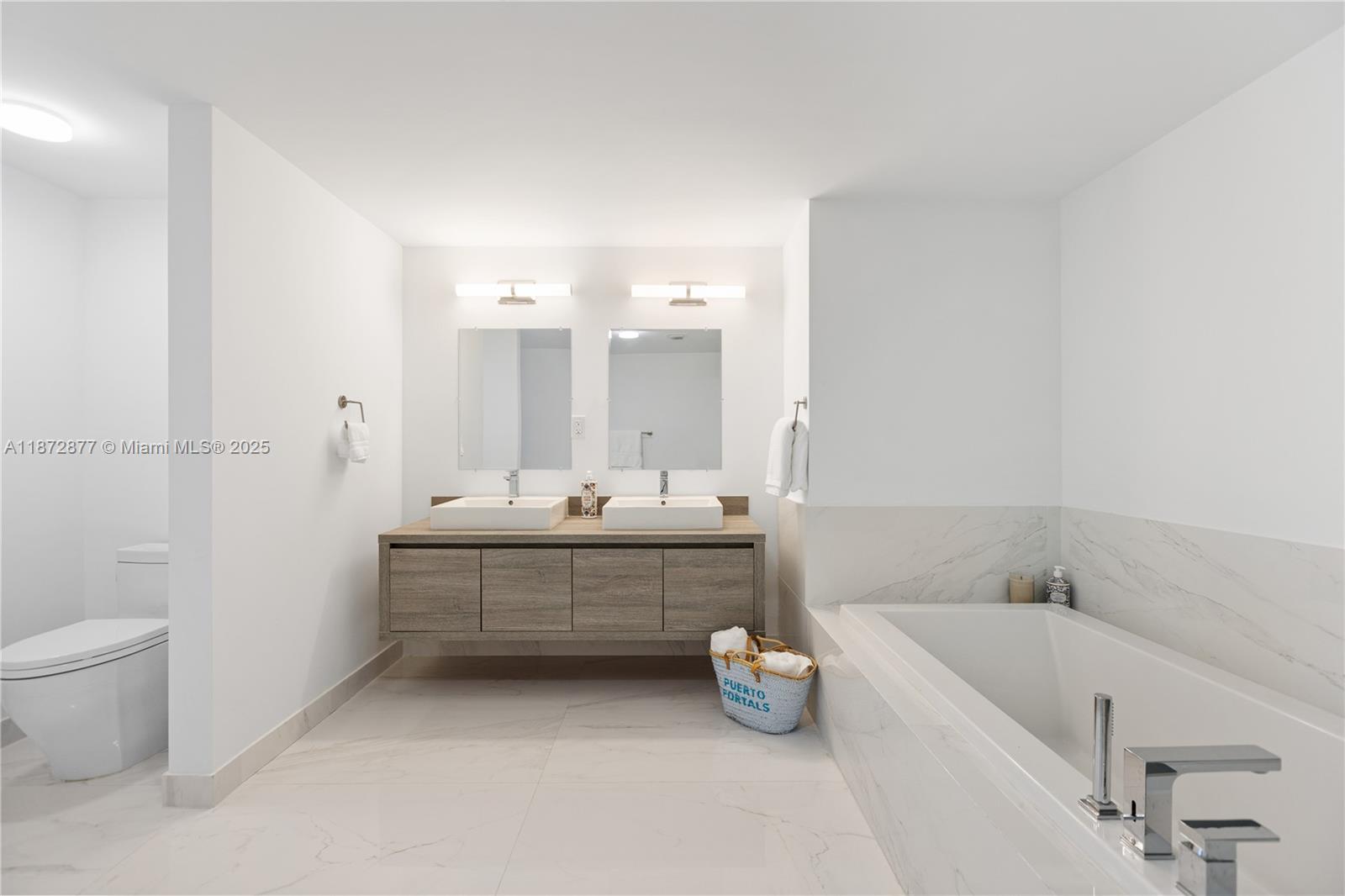 Photo of 400 Sunny Isles Blvd  #1205, Sunny Isles Beach, Florida, 33160 - 