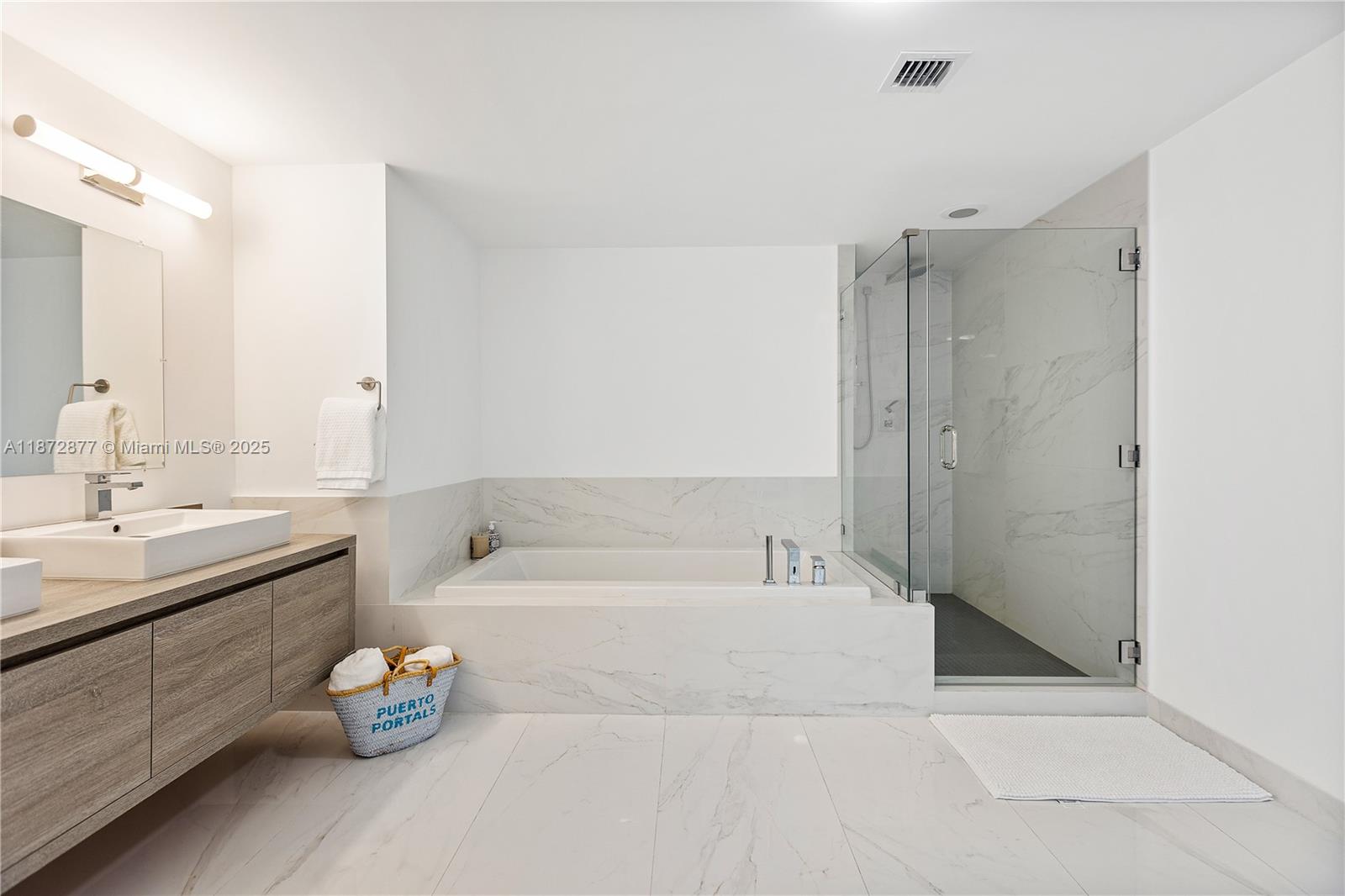 Photo of 400 Sunny Isles Blvd  #1205, Sunny Isles Beach, Florida, 33160 - 