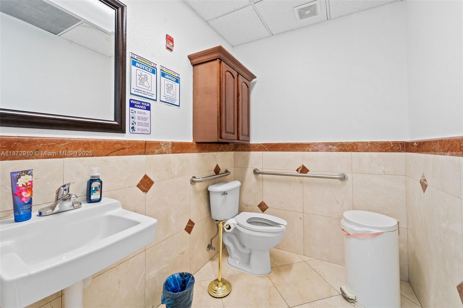 101  /   sq. ft. $ 2025-09-05 0 Photo