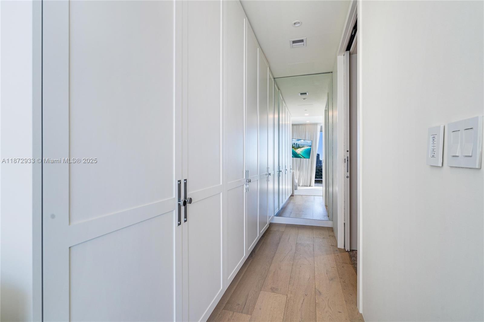 804 2 / 3 1457 sq. ft. $ 2025-09-05 0 Photo