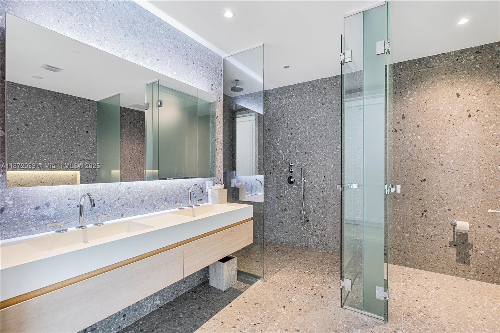 804 2 / 3 1457 sq. ft. $ 2025-09-05 0 Photo