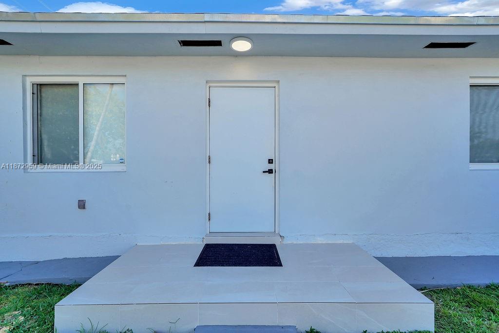 See details / 2415 sq. ft. $ 2025-09-05 0 Photo