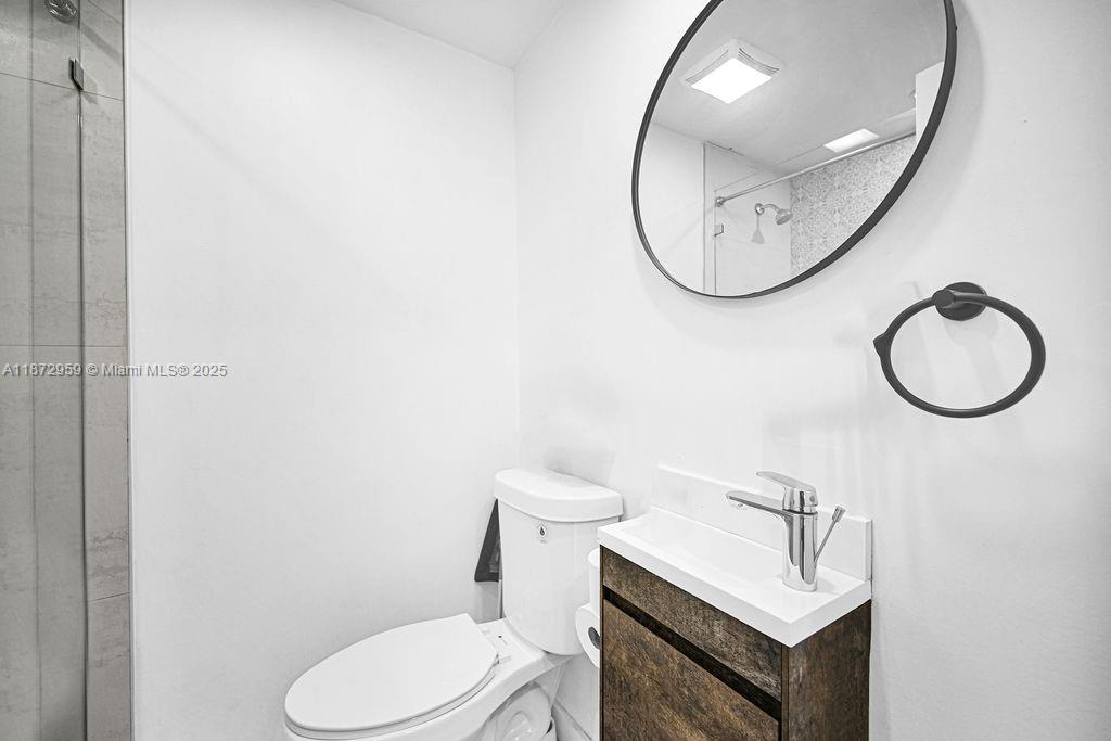 See details / 2415 sq. ft. $ 2025-09-05 0 Photo