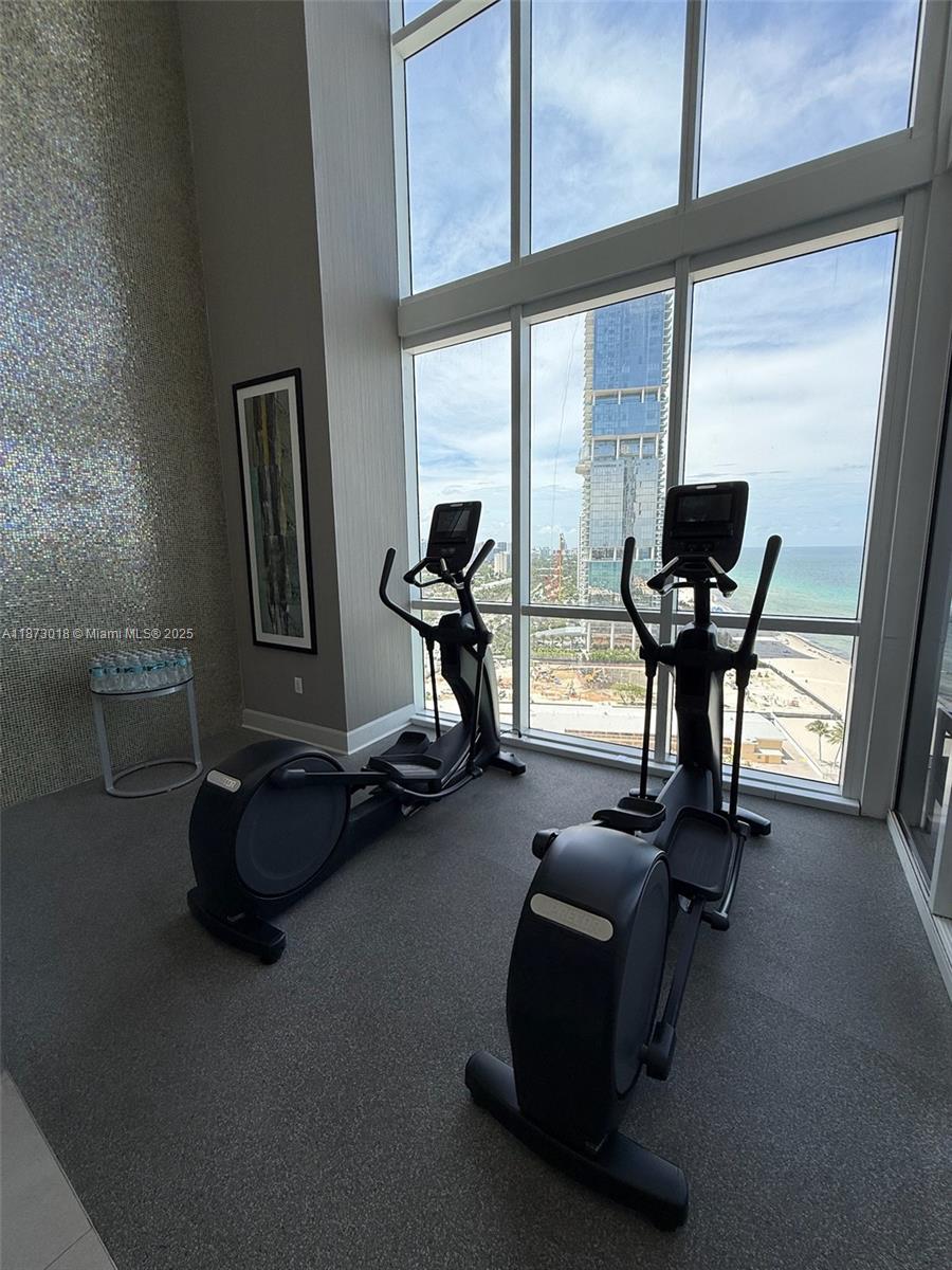 4001 2 / 3 1649 sq. ft. $ 2025-09-05 0 foto