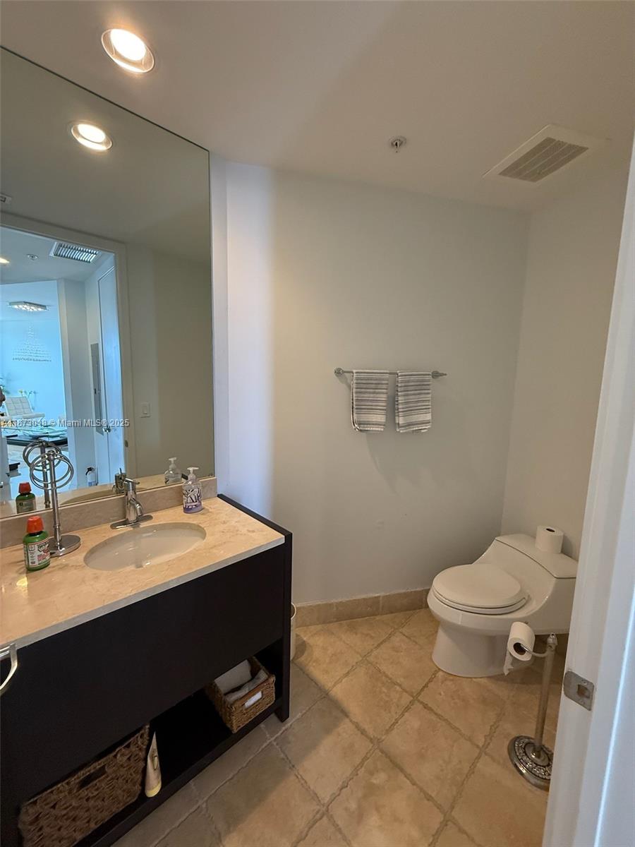 4001 2 / 3 1649 sq. ft. $ 2025-09-05 0 foto