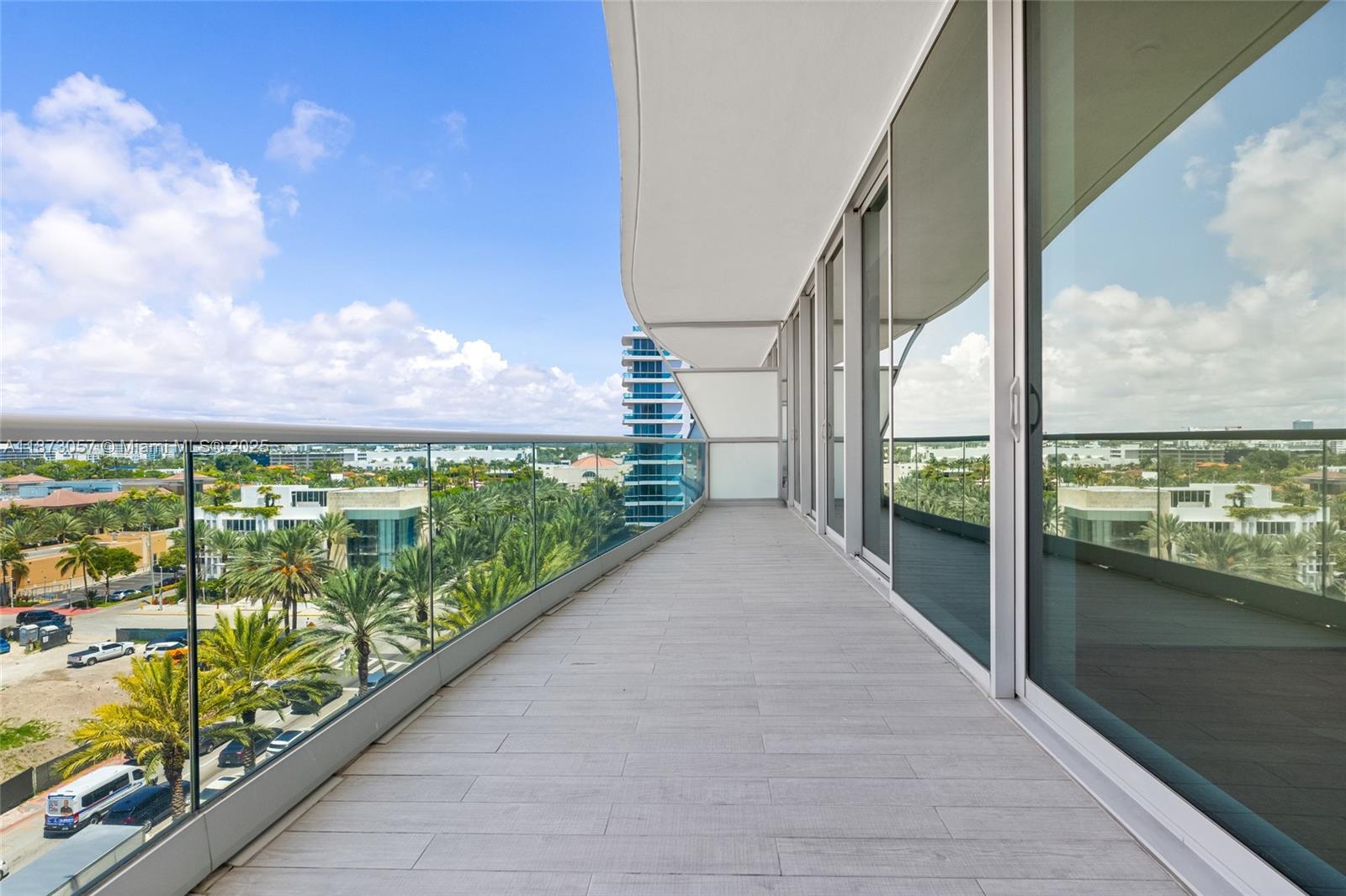 705 4 / 5 3496 sq. ft. $ 2025-09-05 0 Photo