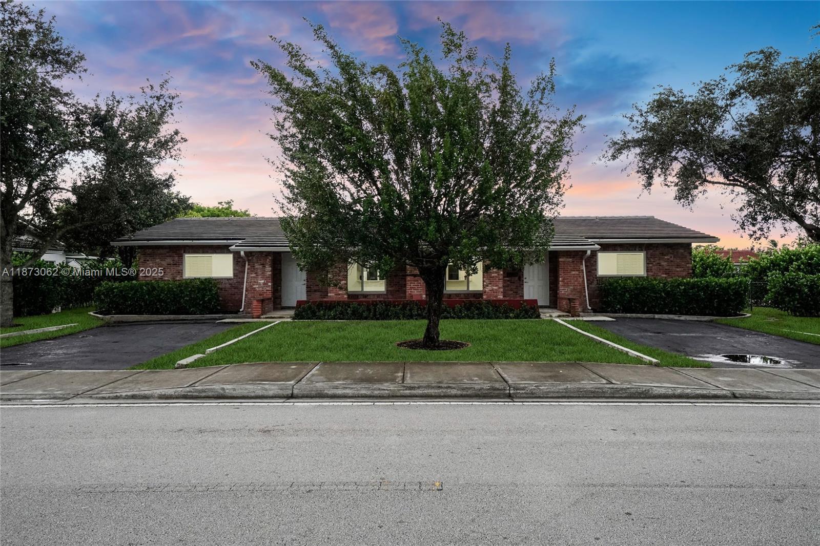 See details / 2296 sq. ft. $ 2025-09-05 0 Photo