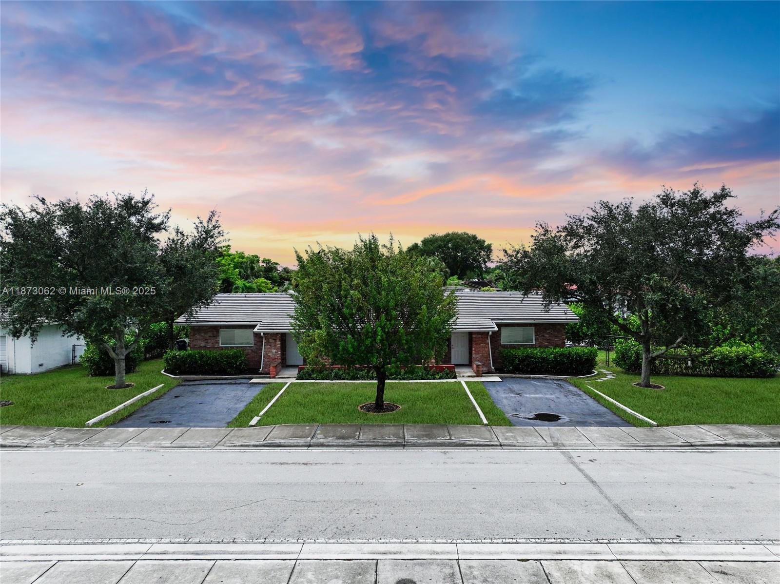 See details / 2296 sq. ft. $ 2025-09-05 0 Photo