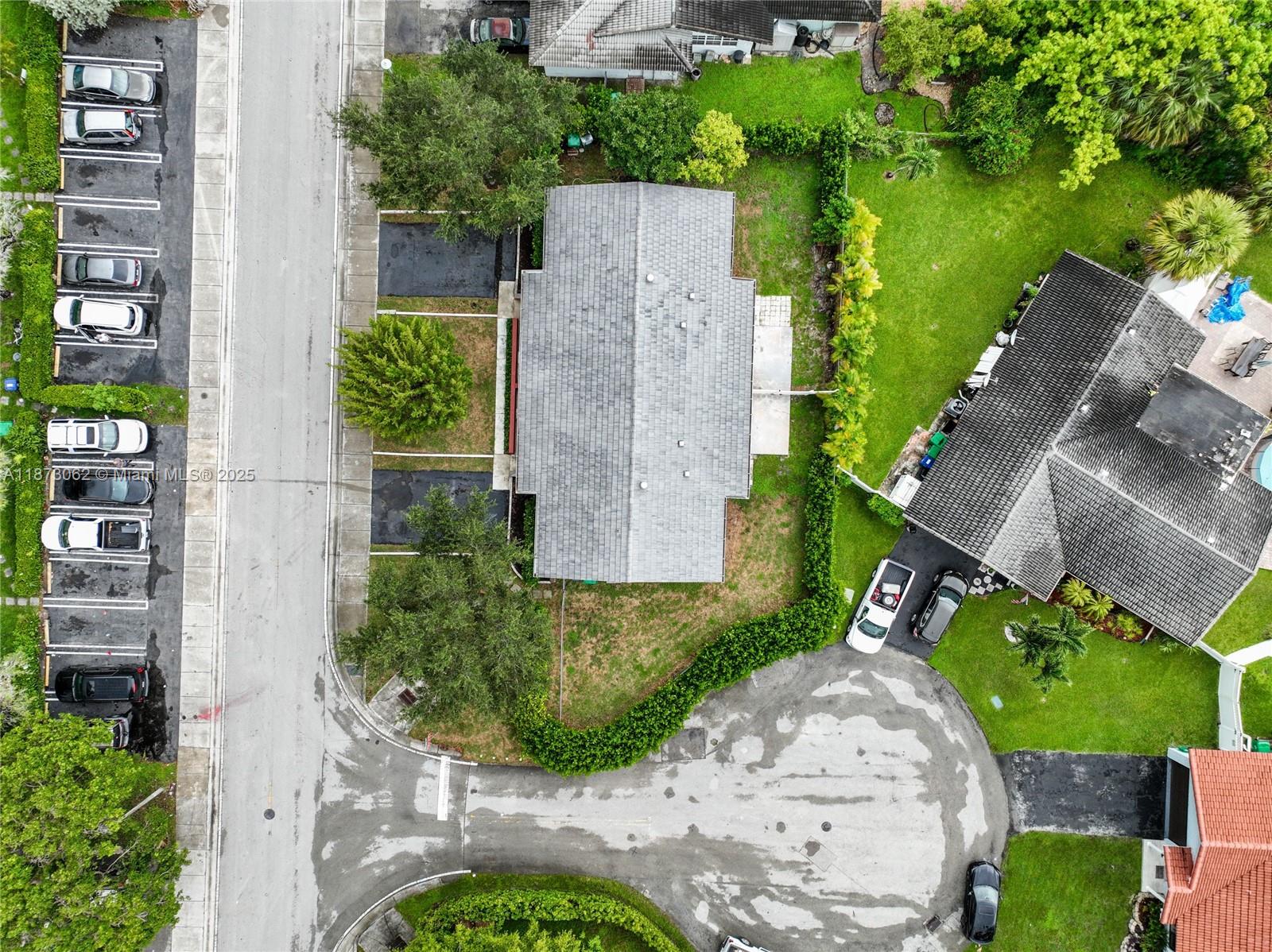 See details / 2296 sq. ft. $ 2025-09-05 0 Photo