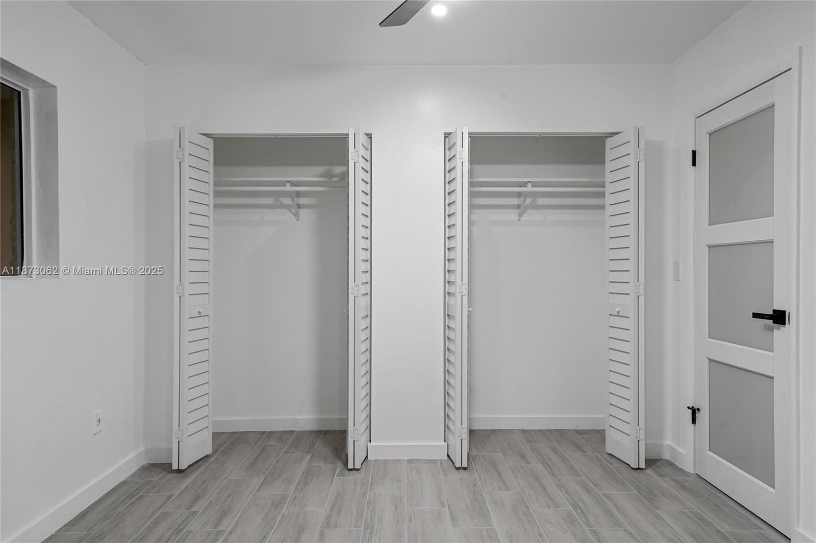 See details / 2296 sq. ft. $ 2025-09-05 0 Photo