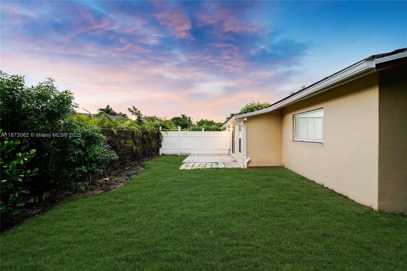 See details / 2296 sq. ft. $ 2025-09-05 0 Photo