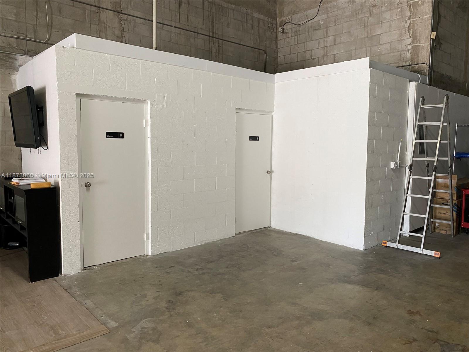 See details / sq. ft. $ 2025-09-05 0 Photo