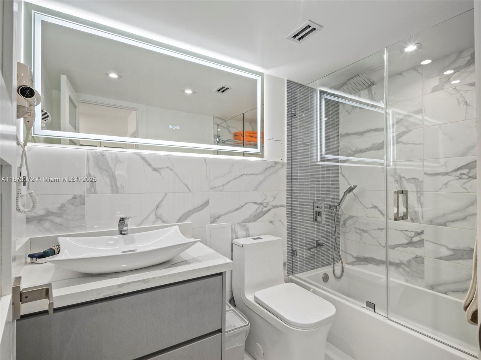 Photo of 3180 Ocean Dr  #1101, Hallandale Beach, Florida, 33009 - 