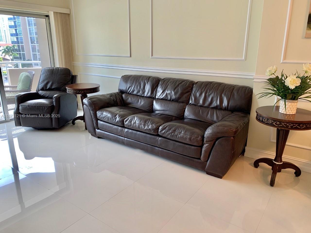 3C 1 / 2 870 sq. ft. $ 2025-09-05 0 Photo