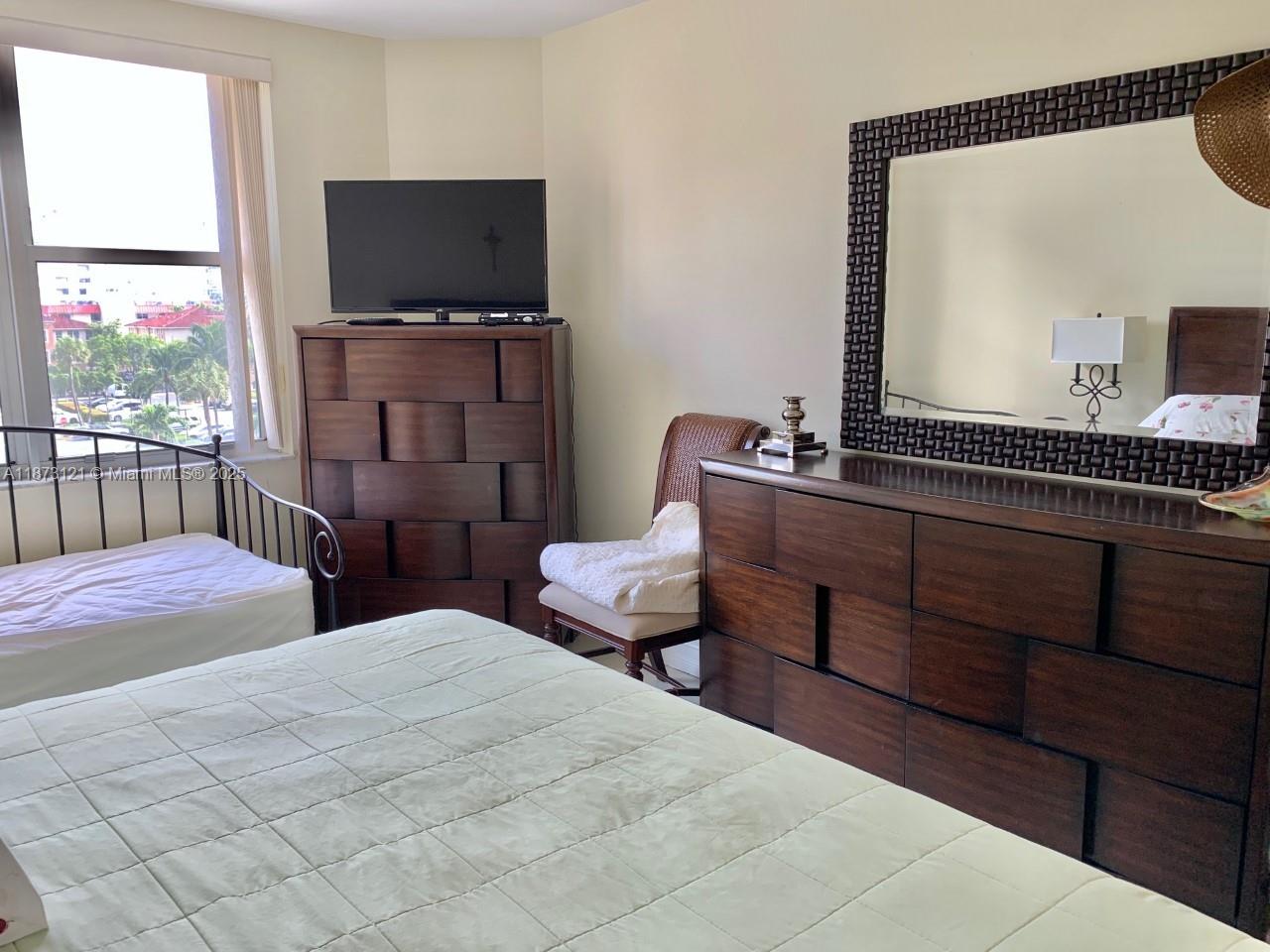 3C 1 / 2 870 sq. ft. $ 2025-09-05 0 Photo