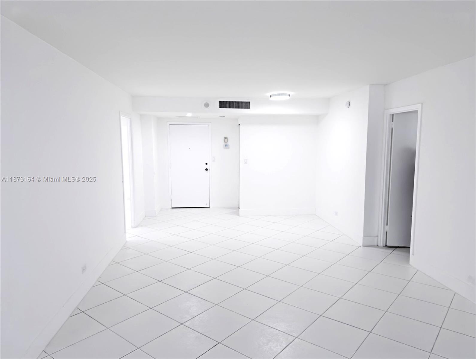 2012 2 / 2 1087 sq. ft. $ 2025-09-05 0 Photo