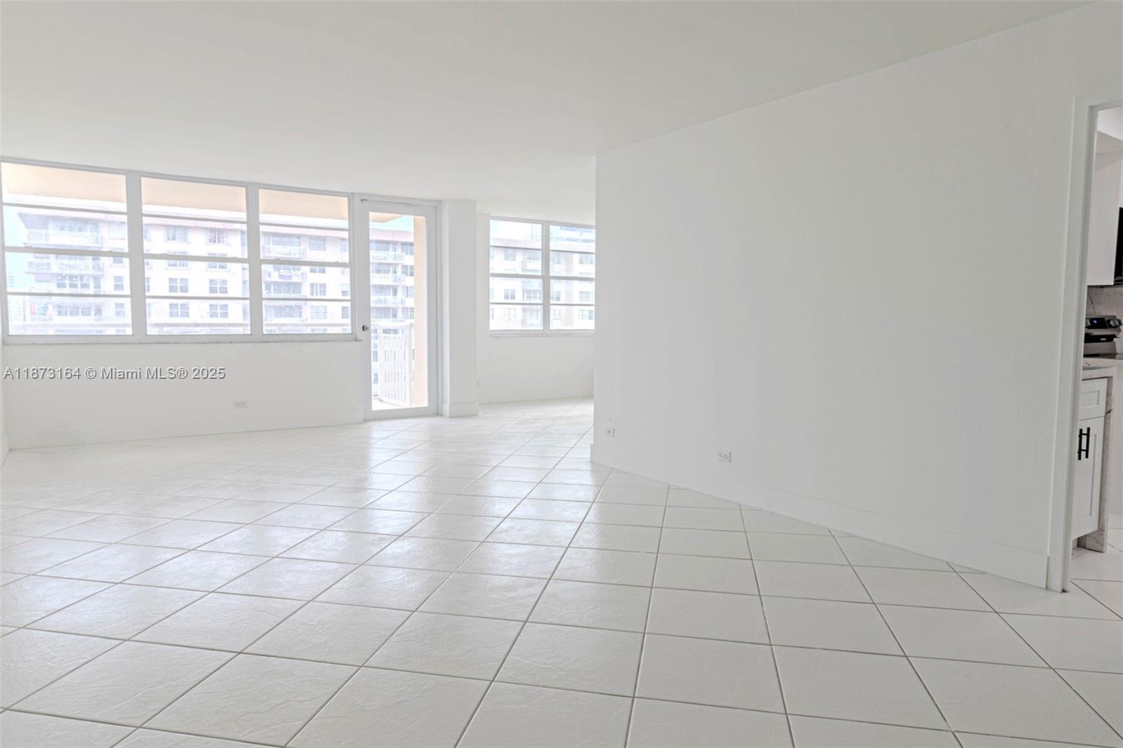 2012 2 / 2 1087 sq. ft. $ 2025-09-05 0 Photo