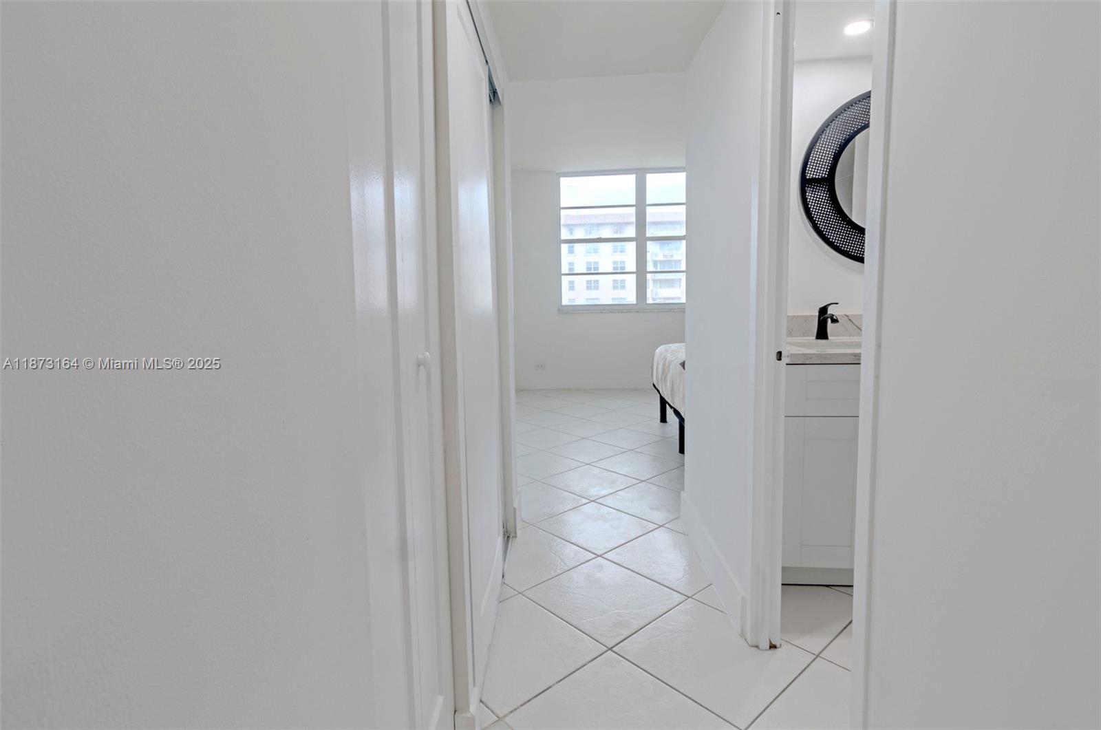 2012 2 / 2 1087 sq. ft. $ 2025-09-05 0 Photo