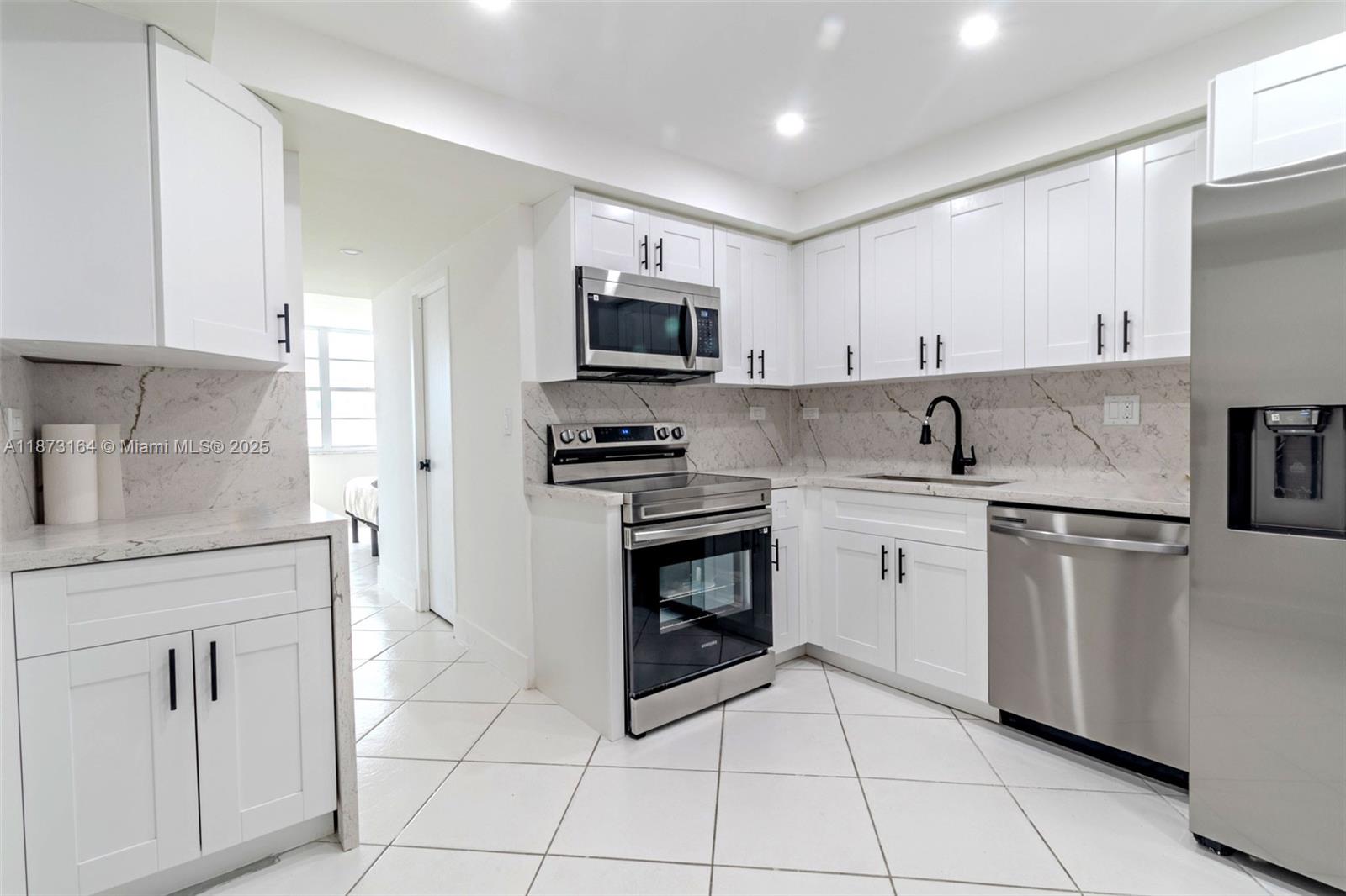 2012 2 / 2 1087 sq. ft. $ 2025-09-05 0 Photo