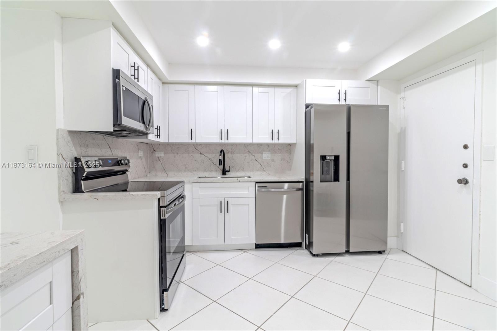 2012 2 / 2 1087 sq. ft. $ 2025-09-05 0 Photo